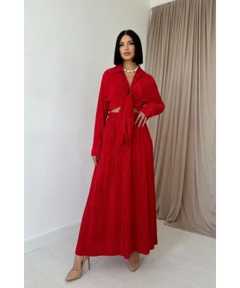 Kırmızı Fitilli Gömlek Ve Uzun Etek Takım