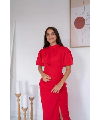 Kırmızı Yırtmaçlı Class Elbise