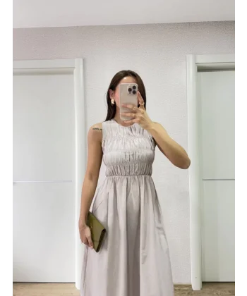 Kolsuz Göğüs Lastıklı %100 Poplin Uzun Elbise - Gri