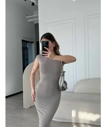 Kolsuz Uzun Likralı Elbise - Gri