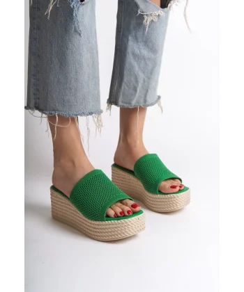 MARLA Dolgu Topuklu Ortopedik Taban Hasır Görünümlü Triko Kadın Terlik  TKT - Yeşil
