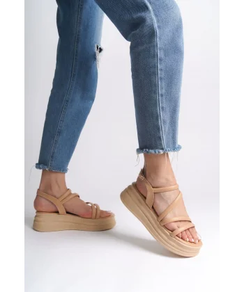 NATALIE İnce Tokalı Şerit Detaylı Ortopedik Taban Kadın Sandalet CTT - Ten