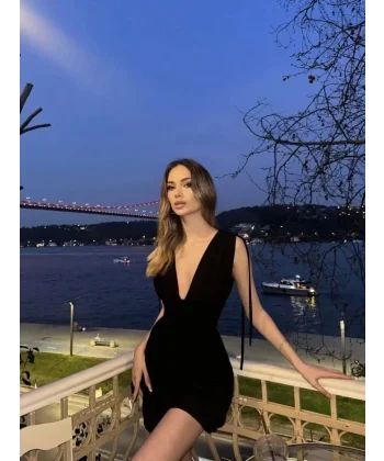 Omuzu ip Askılı Şortlu Elbise - Siyah