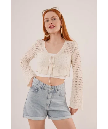 Ön Bağlamalı Ajurlu Crop Krem Hırka