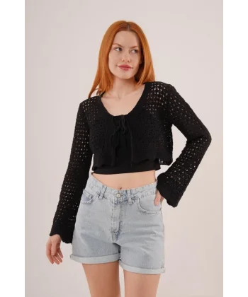 Ön Bağlamalı Ajurlu Crop Siyah Hırka