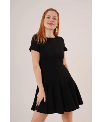 Önden Dikiş Detaylı Çan odel iyah Elbise