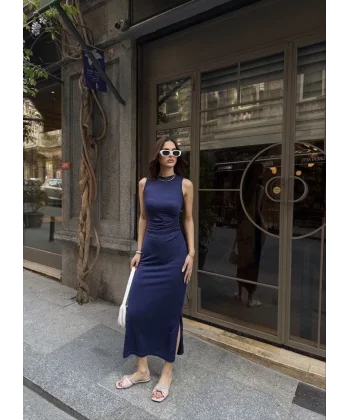 Osy Modal Yumuşak Dokulu Kumaş Bisiklet Yaka Sıfır Kolsuz Yırtmaçlı Uzun Elbise - Mavi