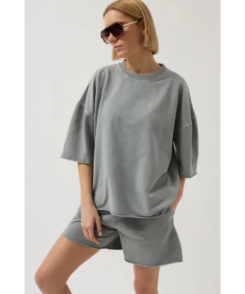 Oversize Lazer Kesim Bisiklet Yaka Thirt