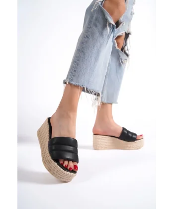 REINA Dolgu Topuklu Ortopedik Taban Hasır Görünümlü Kadın Terlik CKT - Siyah