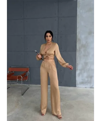 SATEN BÜZGÜ DETAYLI CROP BLUZ-PANTOLON TAKIM - Bej