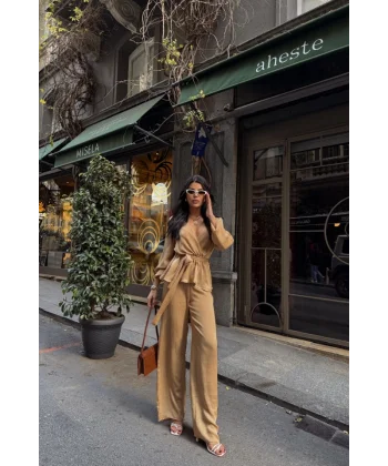 SATEN KRUVAZE BAĞLAMALI BLUZ- PANTOLON TAKIM - Bej