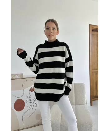 Siyah Çizgili Triko Kazak