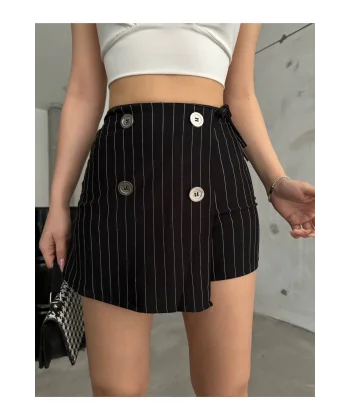 Siyah Düğme Detaylı İtalyan Çizgili Şort Etek