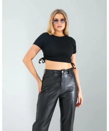 Siyah Yandan Büzgülü Crop