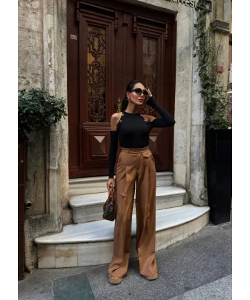 Üç Düğme Detayli Palazzo Pantolon