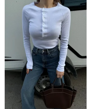 Uzun Patlı 6 Düğme Detaylı Uzun Kollu Crop Badi - Beyaz