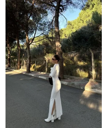 V Yaka Karoyaka Dikişli Yırtmaçlı Uzun Elbise - Beyaz