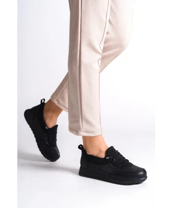 VIOLET Bağcıklı Lastikli Ortopedik Rahat Taban Taş Detaylı Klasik Kadın Babet Anne Ayakkabısı  CST - Siyah