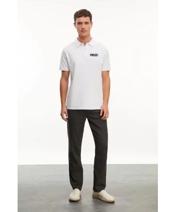 Yakası Düğmeli Yakalı Pike Baskılı T-Shirt - Beyaz