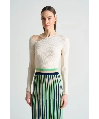 Yakası Simetri Kazak  Beyaz Kayısı