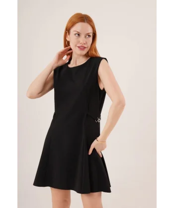 Yanları Zincir Detaylı ıfır Kol iyah ini Elbise