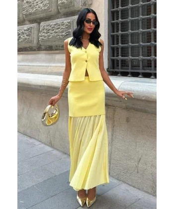 Yelekli Ve Pilise Etekli Triko Takım 10001