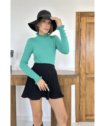 Yeşil Boğazlı Ve Örgülü Triko Kazak