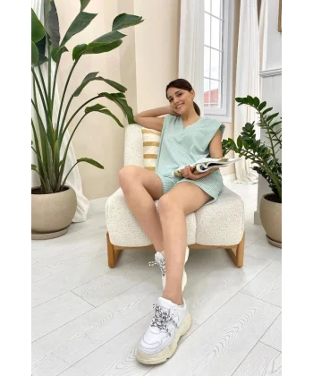 Yeşil Çizgili Şortlu Takım