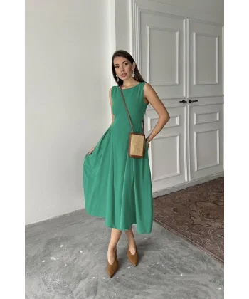 Yeşil Yanları Büzgülü Midi Boy Keten Elbise