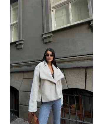 YÜN CROP KABAN  Krem