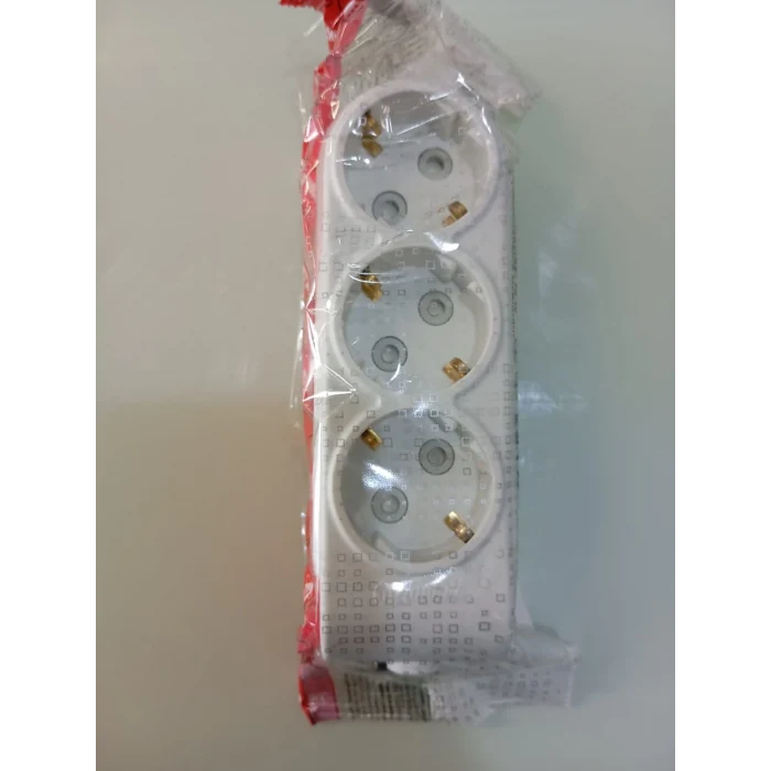 MAKEL 3 LÜ ÇOCUK KORUMALI TOPRAKLI KLEMENSLİ GURUP PRİZ