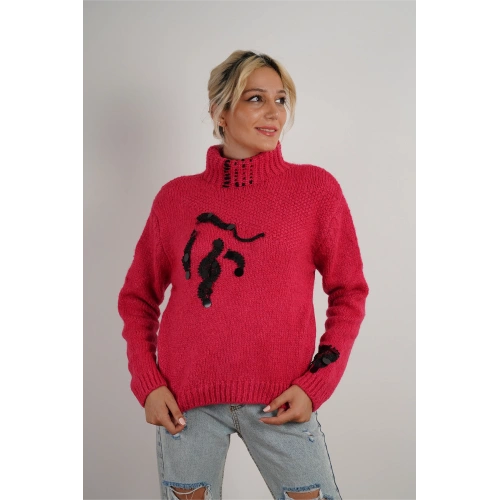 Kadın Boğazlı ve Pul Detaylı Kazak Fuşya