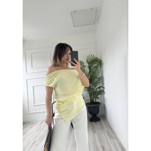 Kadın Toka Detaylı Cape Bluz