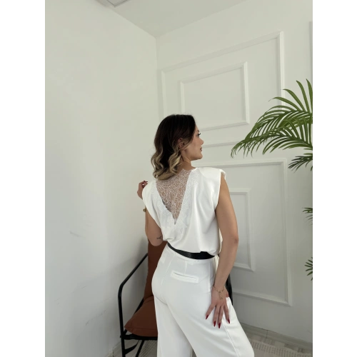 Kadın Arkası Dantel Detaylı Basic Tshirt Ekru