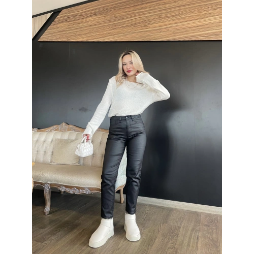 Kadın Kapalı Paça Boyfit Pantolon Siyah