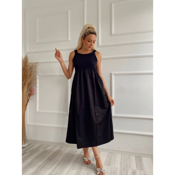 Kadın Kare Yaka Uzun Elbise Siyah