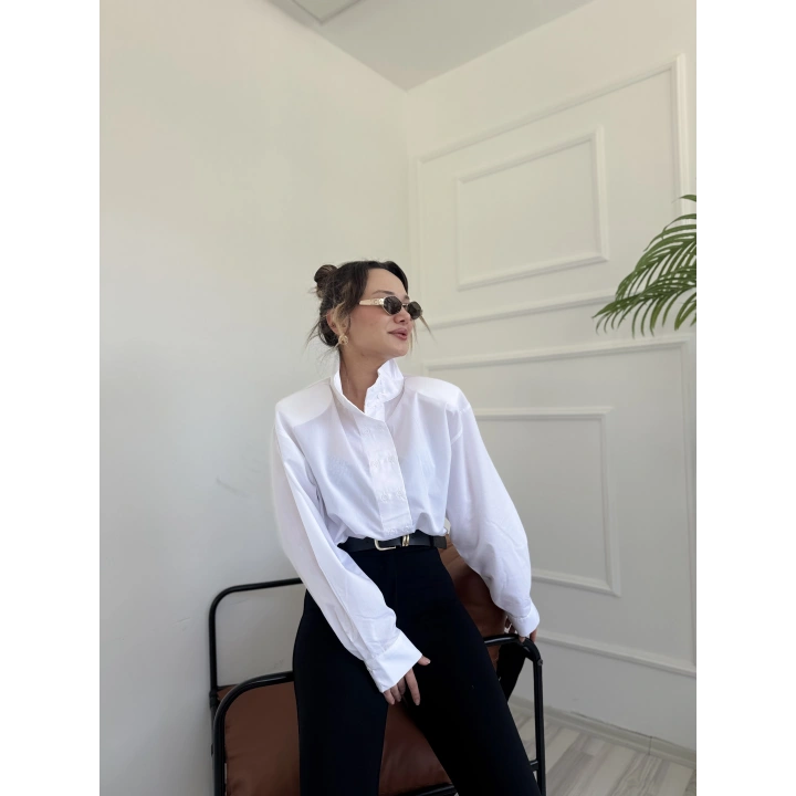 Kadın Oversize Dik Yaka Gömlek Beyaz