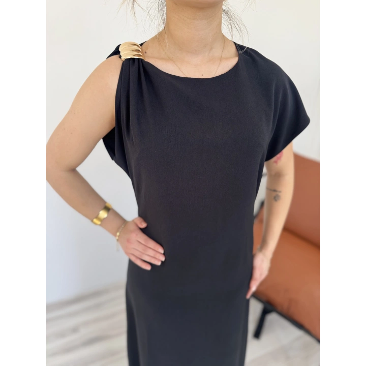 Kadın Omuzu Aksesuar Detaylı Elbise Siyah
