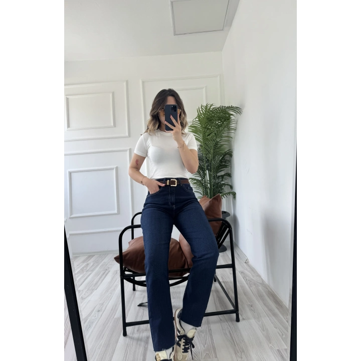 Kadın Kesik Paça Boyfit Lacivert