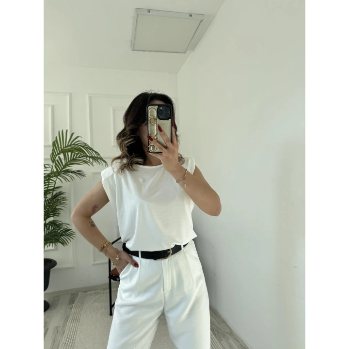 Kadın Arkası Dantel Detaylı Basic Tshirt Ekru