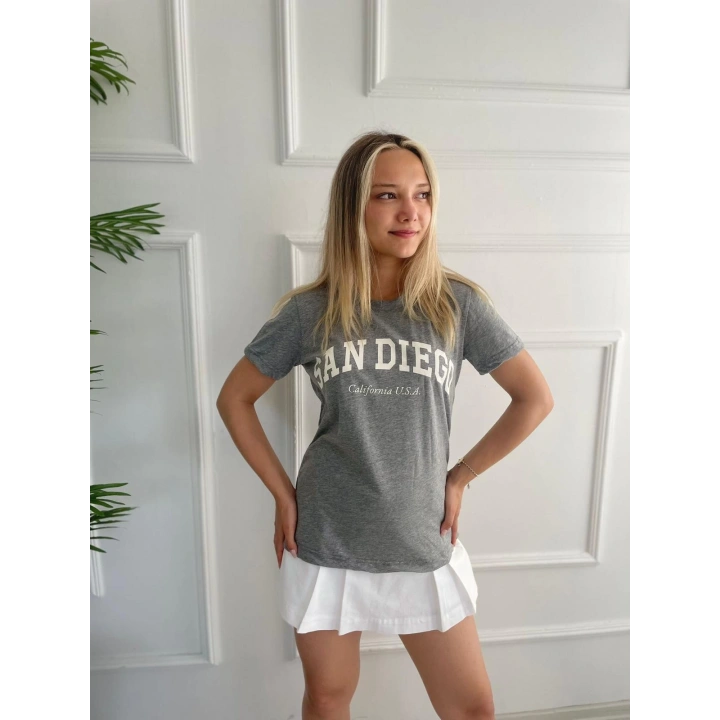 Kadın Basic Tişört San Diego Baskılı Gri