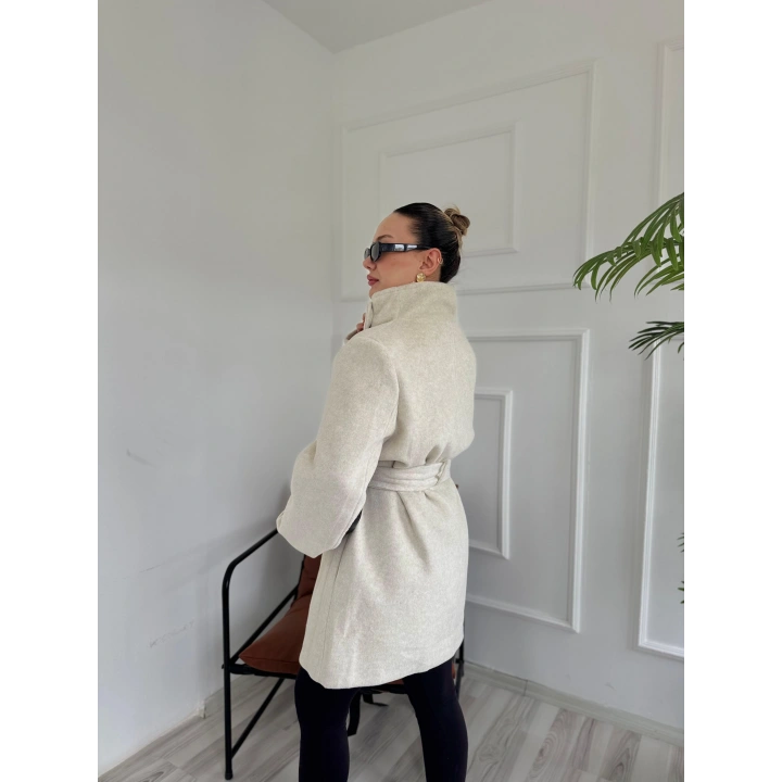 Kadın Bej Kuşaklı Kısa Kaşe Kaban