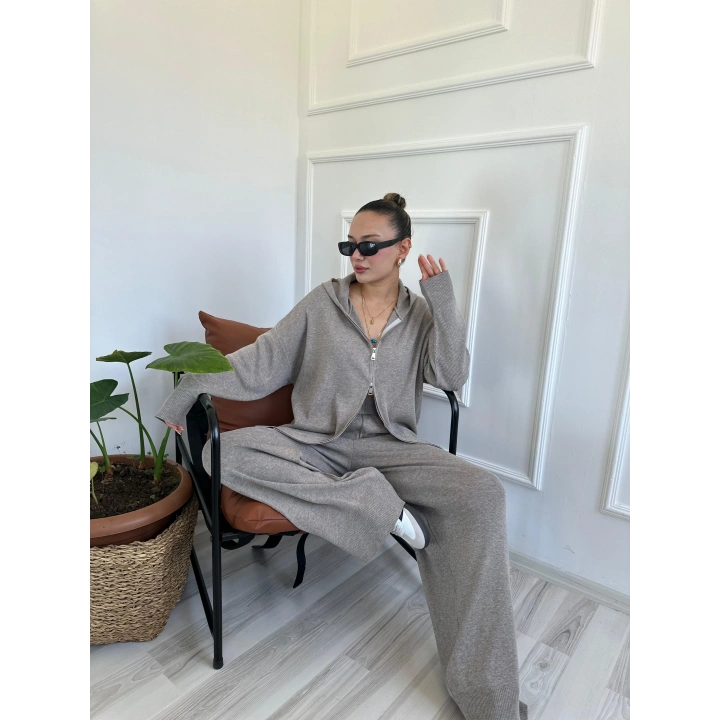 Kadın Fermuarlı Pantolon Triko Takım Bej