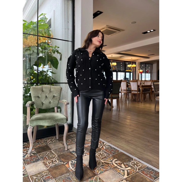 Kadın İnci Detaylı Triko Hırka Siyah