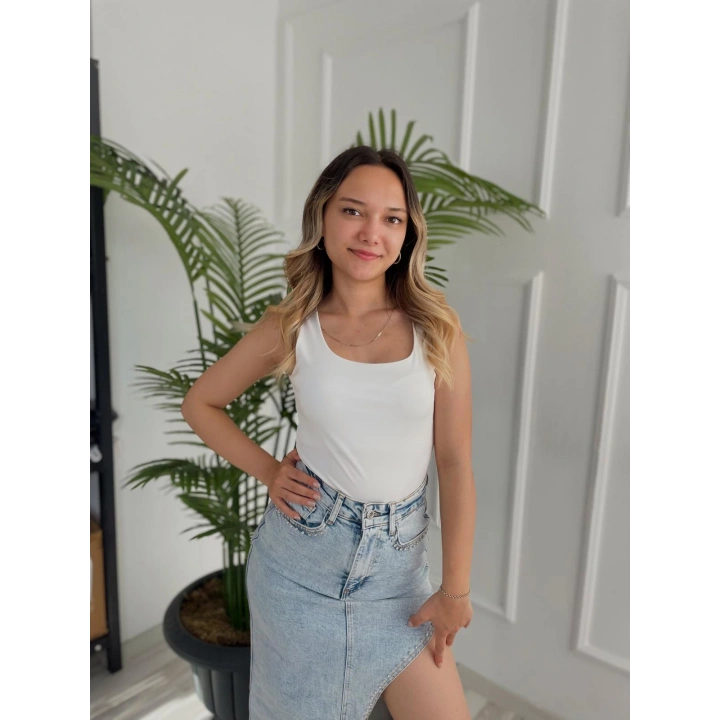 Kadın Kare Yaka Atlet Beyaz