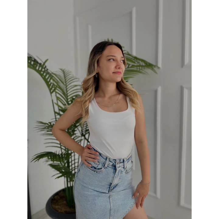 Kadın Kare Yaka Atlet Beyaz