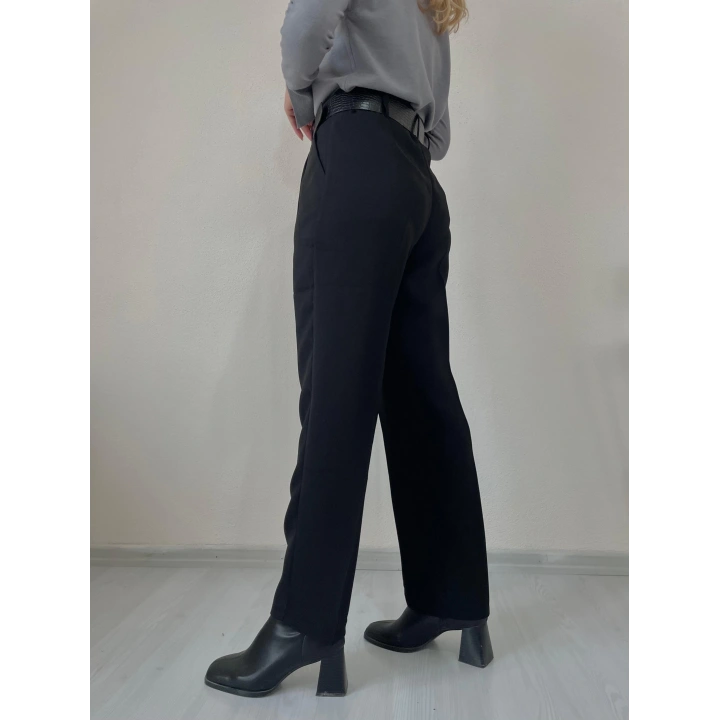 Kadın Kemerli Havuç Pantolon Siyah