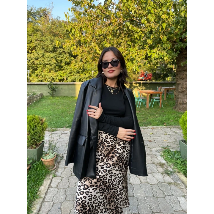 Kadın Kruvaze Yaka Çift Düğmeli Deri Ceket Siyah