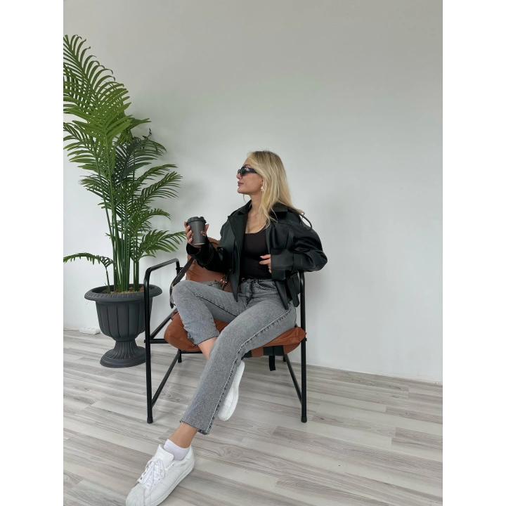 Kadın Taş Detaylı Jean