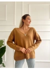 Kadın V Aksesuarlı Düz Kazak Camel